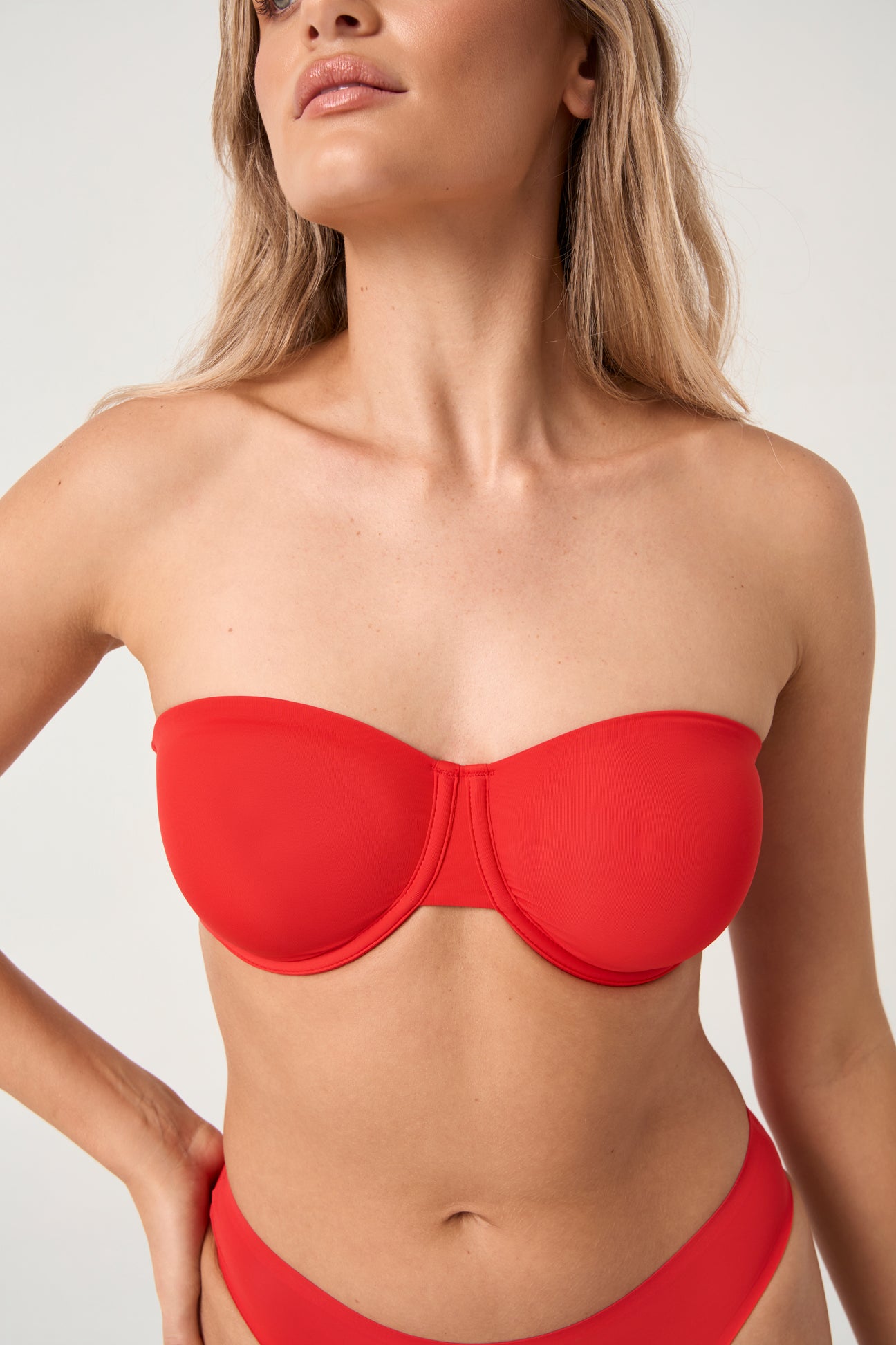 The Strapless Bra - Cherry Limited Edition