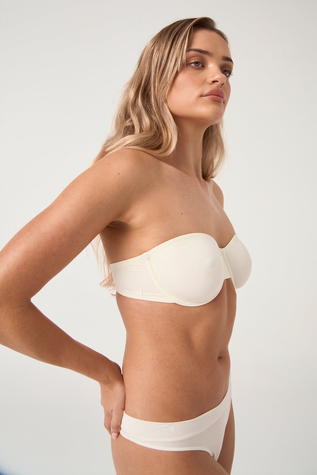 The Strapless - Milk Limited Edition