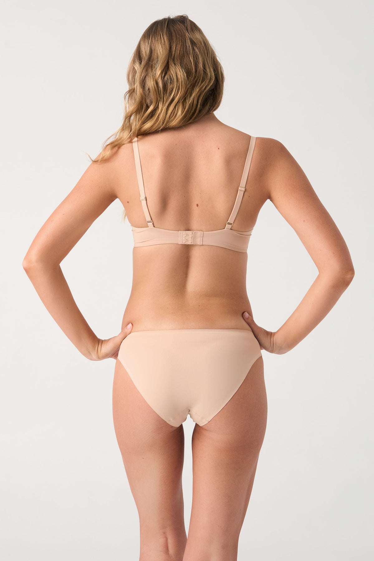 The Everyday AirShape™ Bra - Sand