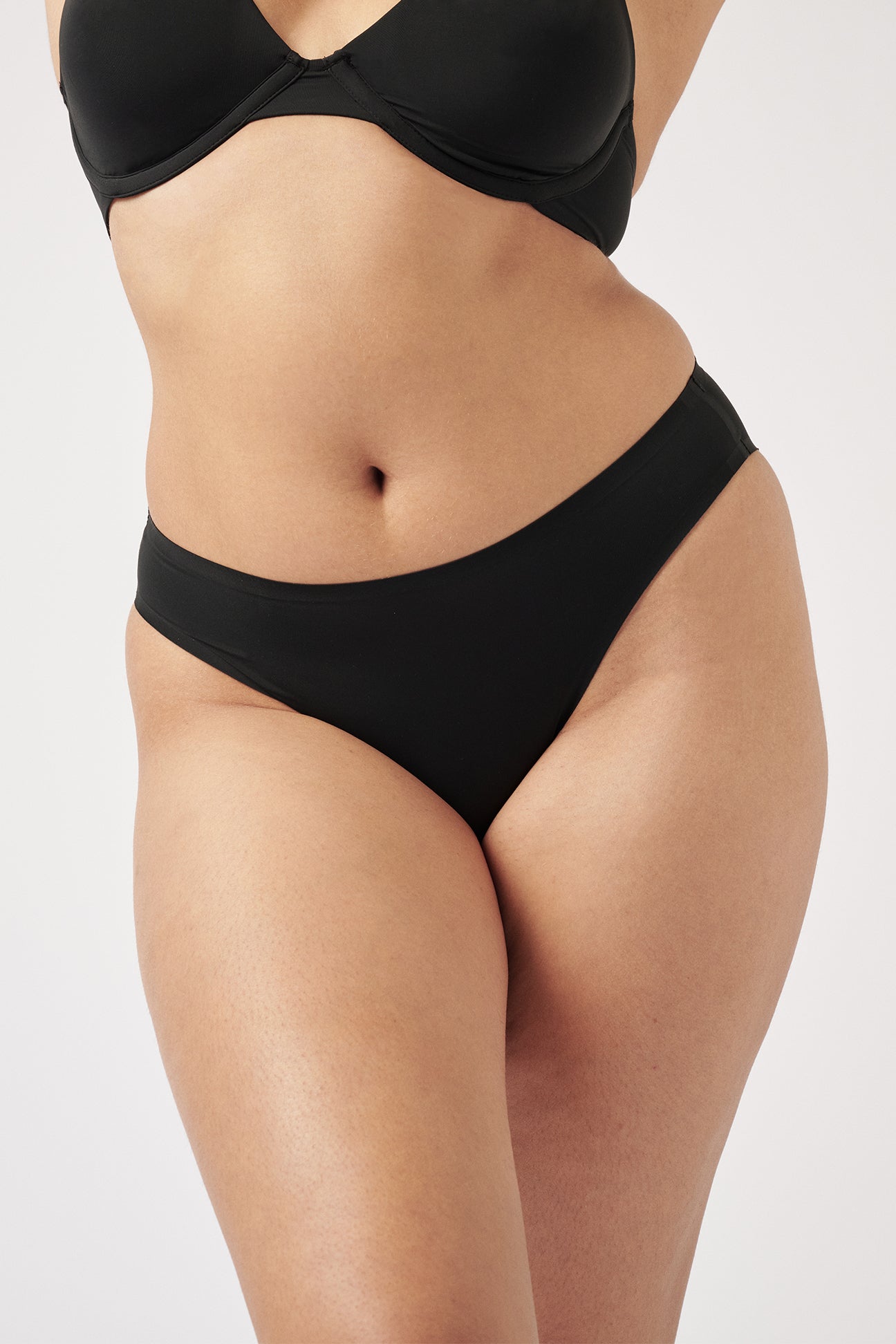 The Seamless Bikini - Black