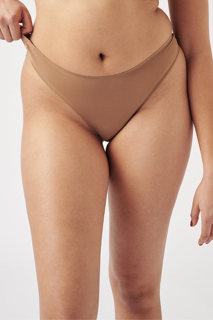 The Seamless G-String - Taupe