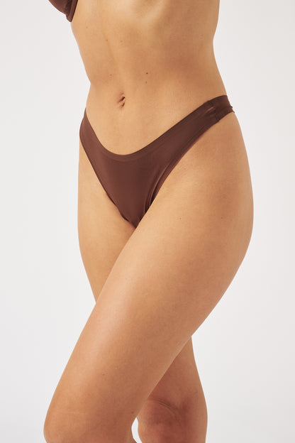 The Seamless G-String - Umber